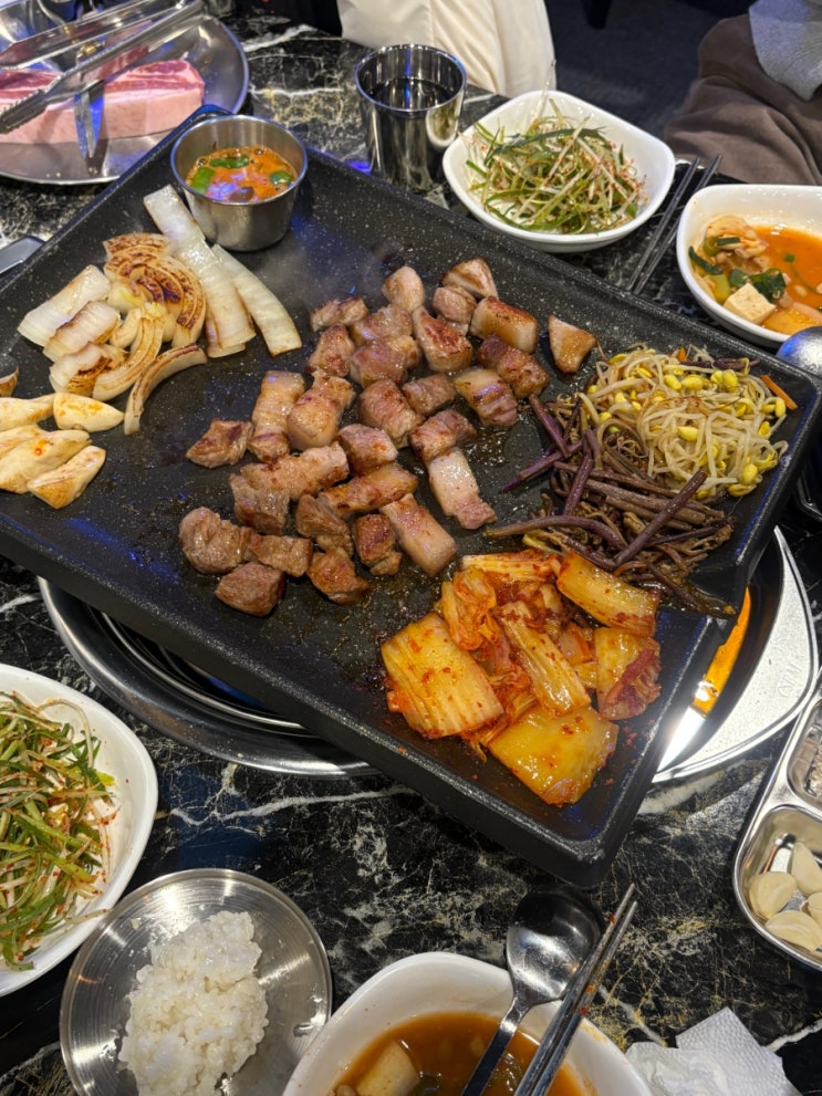  제주 서귀포 맛집 성산일출봉 현지인 흑돼지 도야지광장