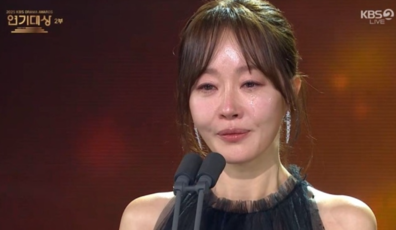 엄지원·안재욱 KBS 연기대상 공동수상으로 이어진 그날의 시간