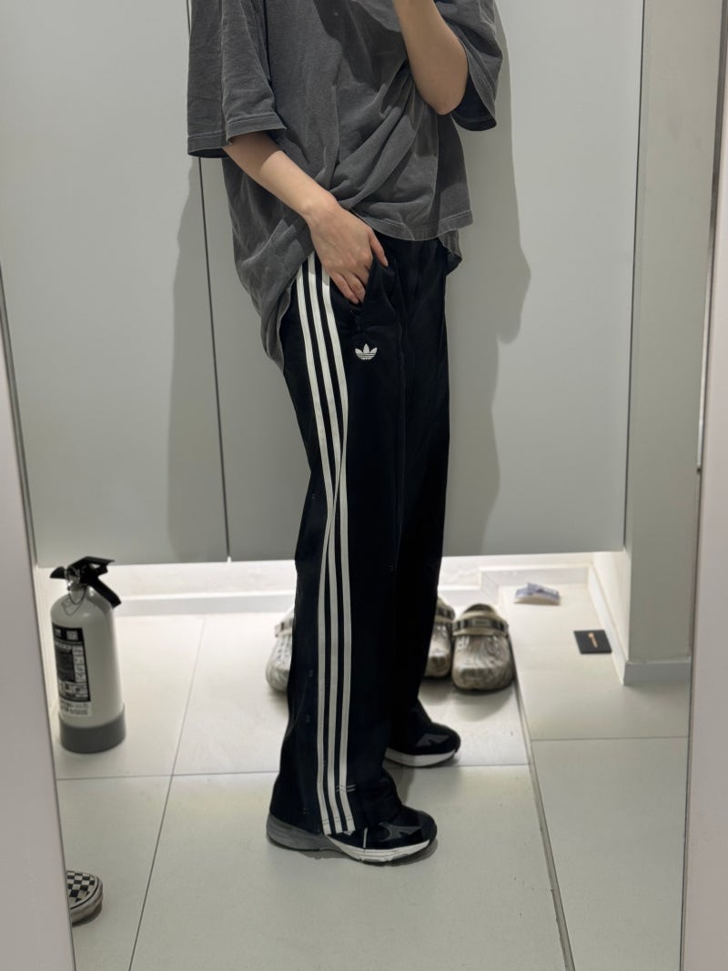 꾸안꾸 데일리 바지로 딱 좋은 아디다스 파이어버드 루즈 트랙 팬츠 착용 후기