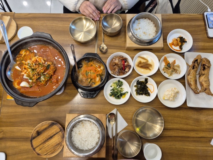  제주도 성산 맛집 갈치조림 다양한 세트메뉴 아침 먹을 수 있는곳 제주로운청해원