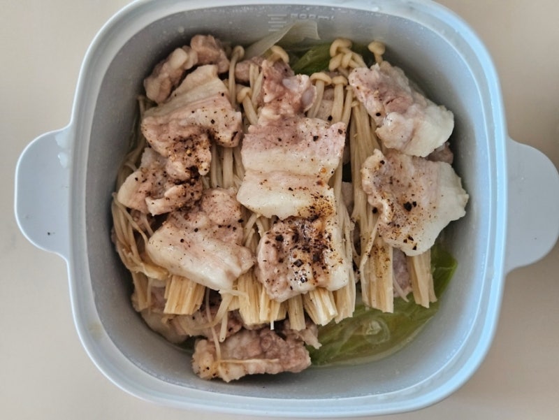 냄비 없이, 실리콘찜기로 만드는 전자레인지 수육