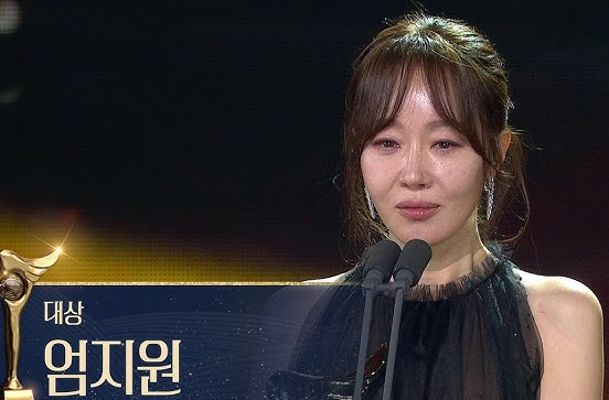 상금보다 중요한 것, 엄지원 대상 사례로 보니