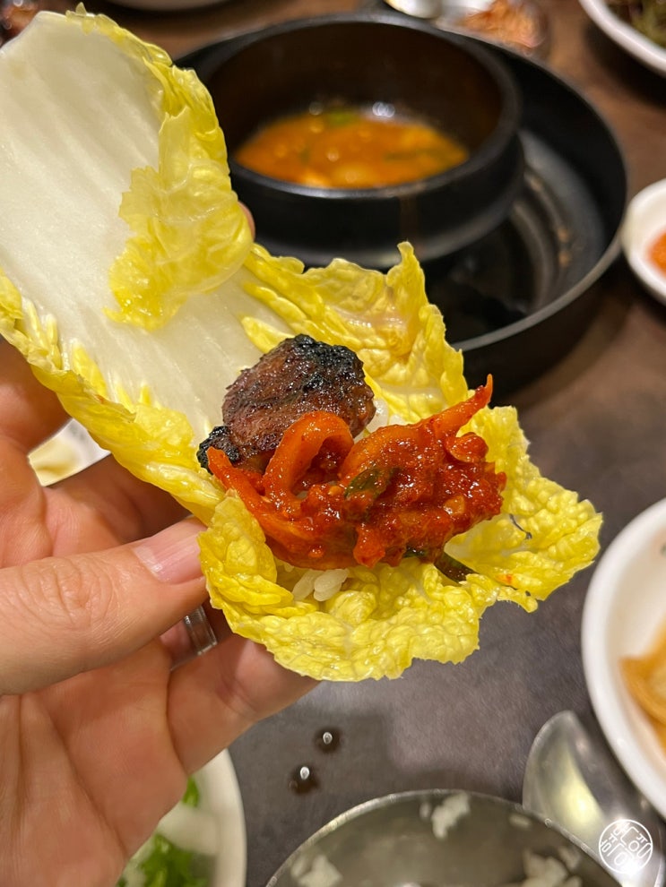  이 가격에 이 구성? 고기 주문하면 냉면, 된장찌개, 양념게장, 아이스크림까지 주는 가성비 갑 장안동 맛집 고기집 안흥갈비 본점