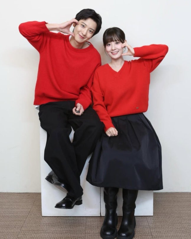 엑소 찬열, 미모의 여성과 투샷 포착 알고 보니 2년 만에 재회한 친누나