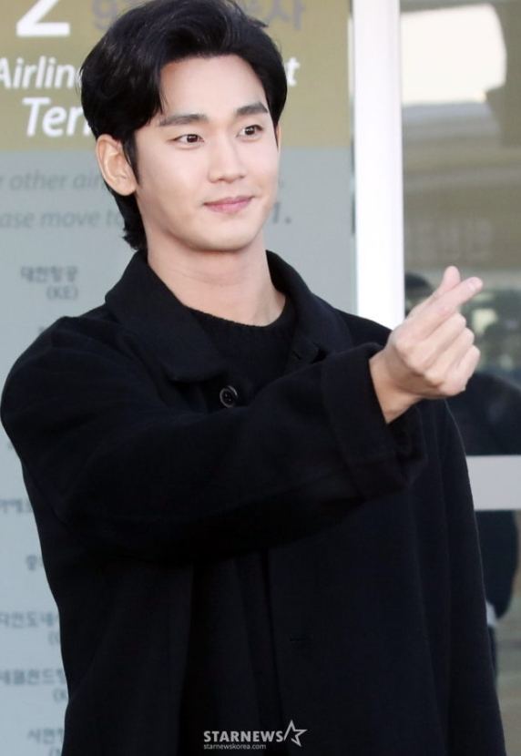   김수현 34주 연속 왕좌 수성! 2026년 말띠해 화려한 비상을 꿈꾸는 명불허전 톱스타