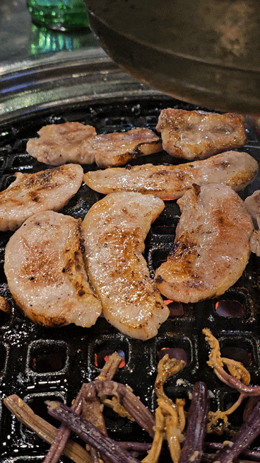  제주 연동 고깃집 동화로 연탄구이 숙성돼지 생고기 돼지껍데기 맛집