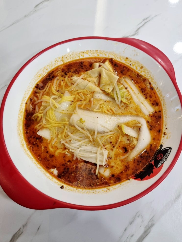  이수역 마라탕 탕화쿵푸마라탕 이수점 매장에서 마라탕 먹어봄~
