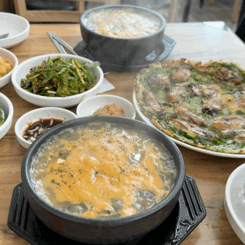  서대구역 줄서서 먹는 국밥집? 대구 서구 이현동 24시 원조 굴뚝배기 웨이팅 후기