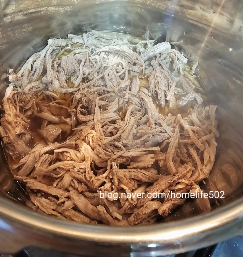 떡국에 가장 잘 어울리는 반찬 돼지고기 장조림 (본죽장조림st레시피)