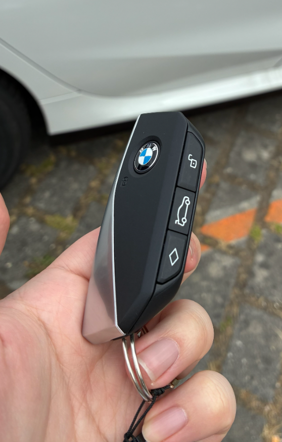  [독일] 남자라면 살면서 한번쯤 타봐야 한다는 'BMW M' 후기 | 1시리즈 | 당일치기 독일 애쉬본 SIXT 렌트카 | 주유소