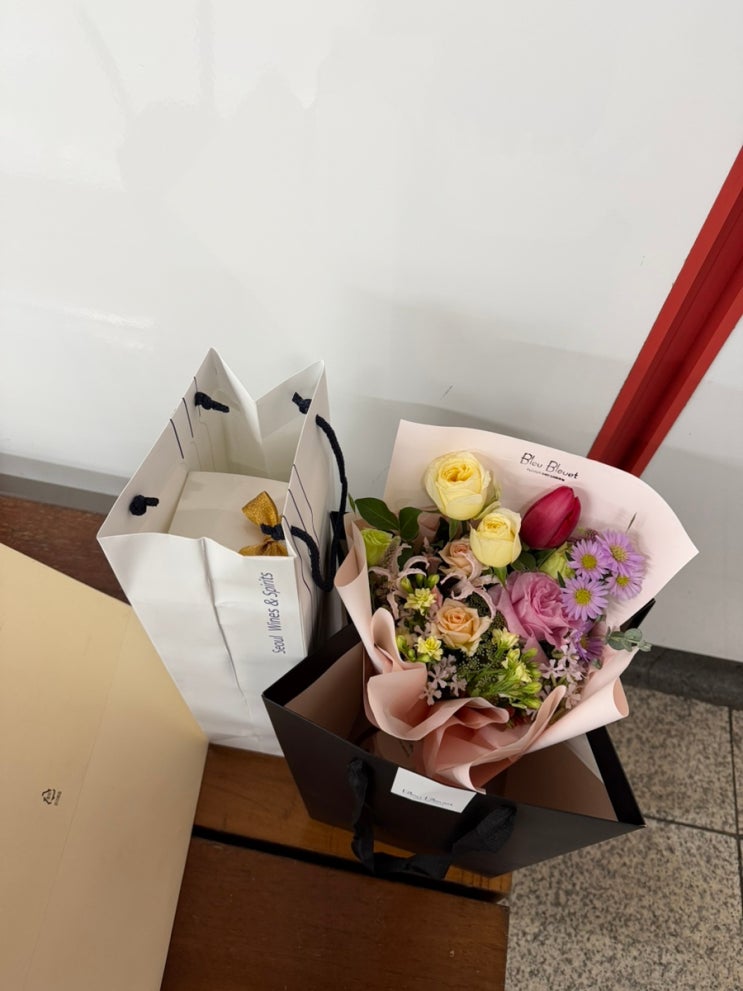  [일상] 남친 부모님 첫인사 선물 추천 오늘밤 세상에서 이 사랑이 사라진다 해도 무대인사 추영우 용산 노보텔스위트 호캉스 우월소곱창 마포점 여의도 산삼골