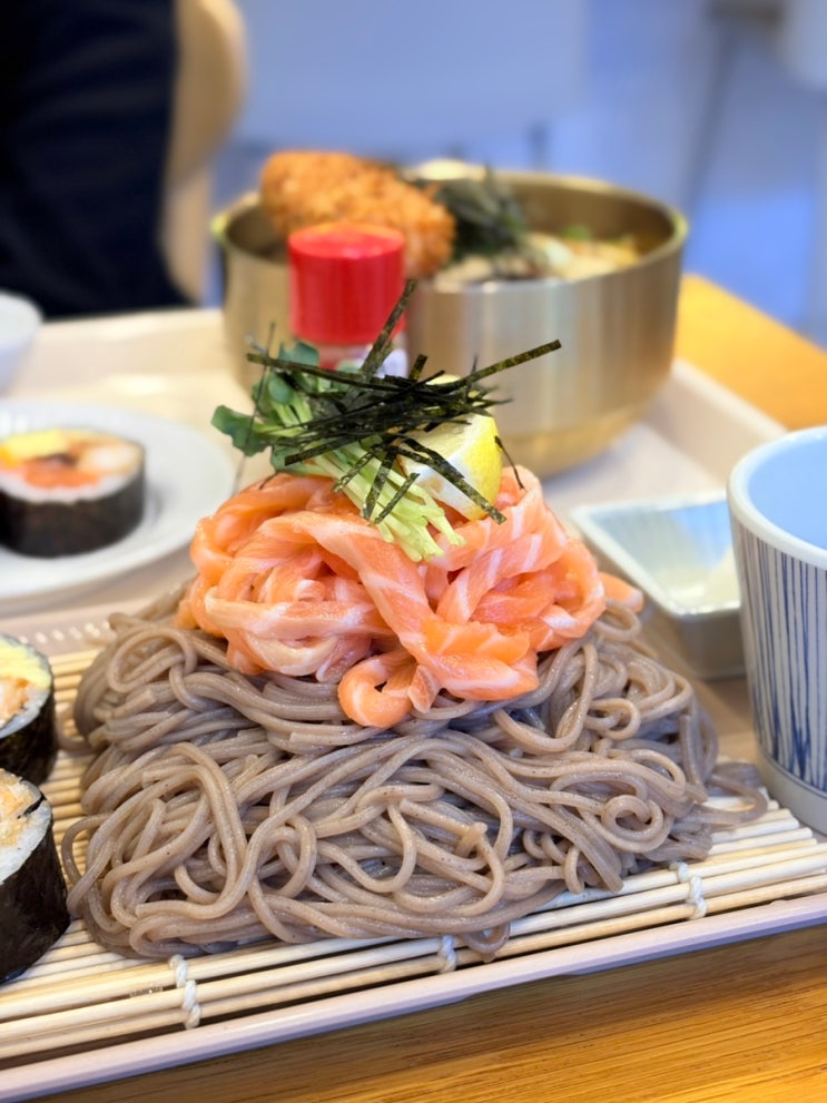  포항 연어 맛집 효자시장 데이트 코스 추천 우연인가