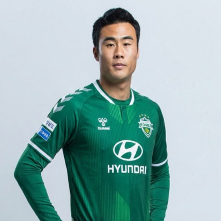 박지수 전북현대행!! 박진섭과 홍정호가 떠난 챔피언팀의 후방 센터백을 맡는다!! 중국 우한에서 이적!!
