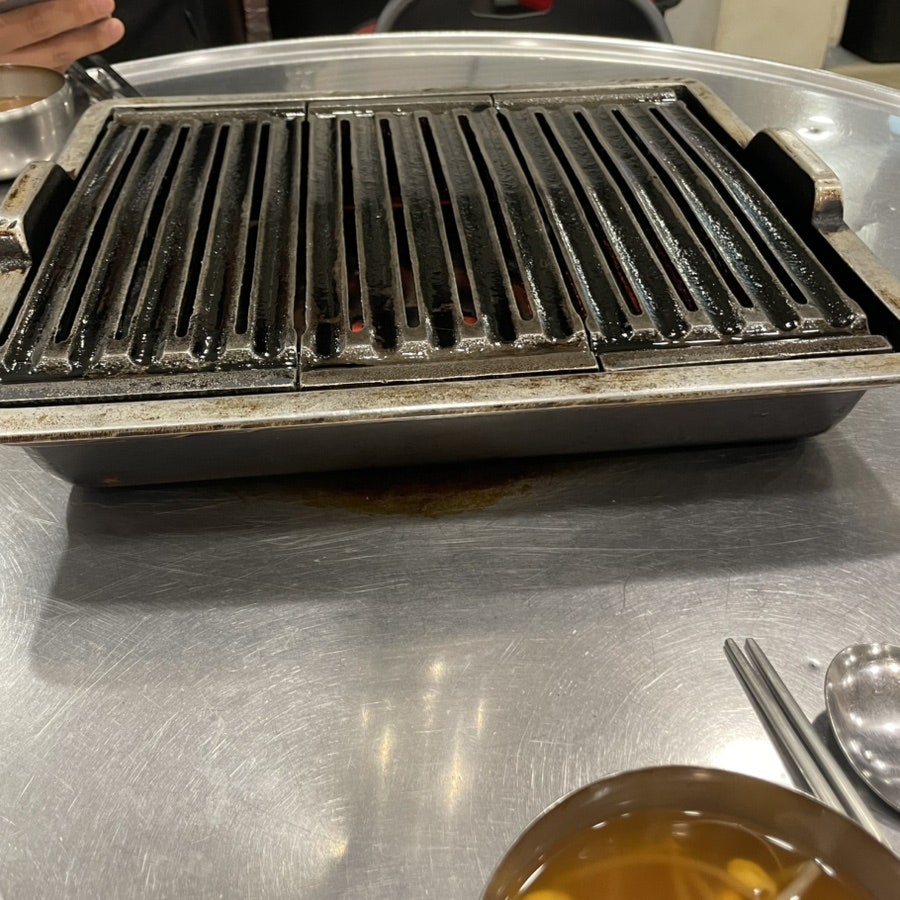 황우와꺼먹돼지 사진 3