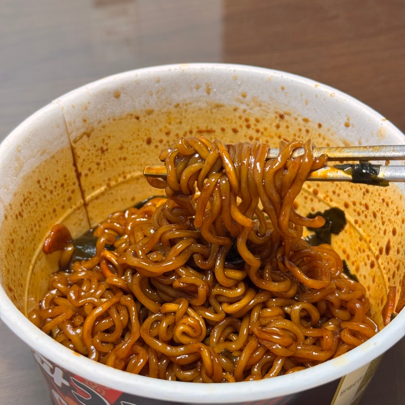 앵그리 짜파구리 매운맛 큰사발면 후기 (짜파게티 + 너구리)
