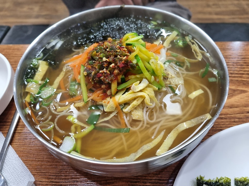 송이네잔치국수 사진 5