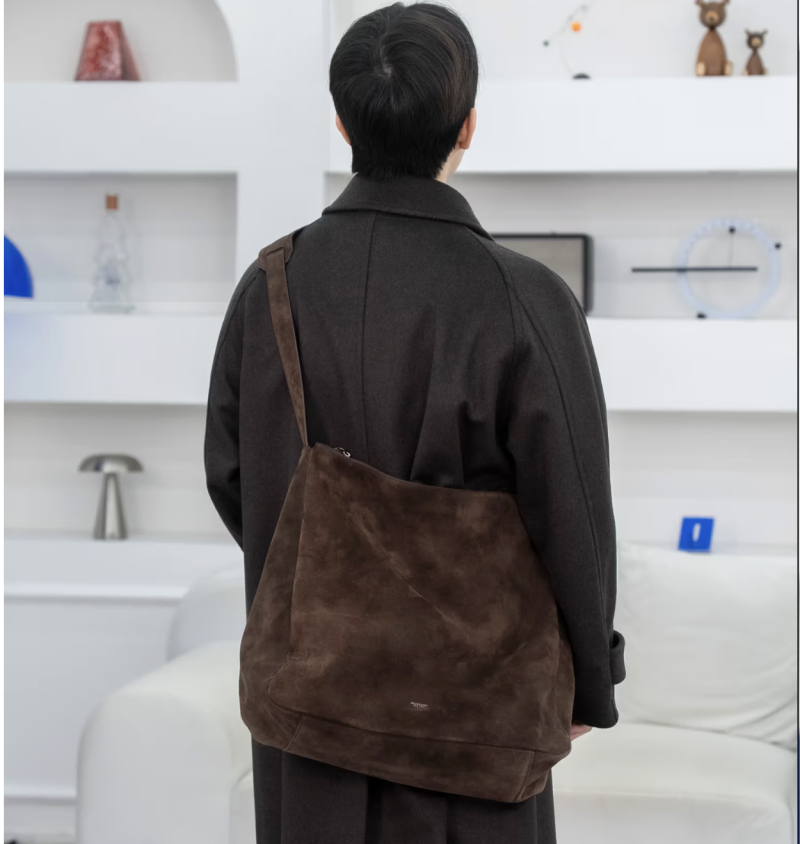질스튜어트 브라운 이태리 스웨이드 2WAY 숄더백 리뷰 및 활용 팁
