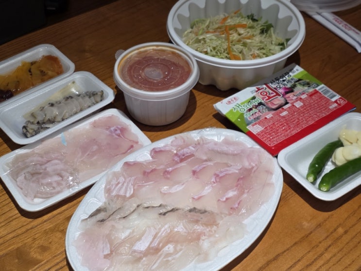  강릉 중앙시장 횟집 한신회센터 대광어 도다리 물회 세트