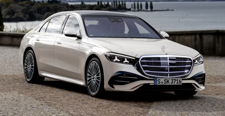  벤츠 S클래스 페이스리프트 보고 “BMW 7시리즈 못 따라간다”는 말, 사실일까?