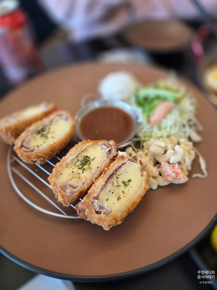  인창동 맛집 빠빠킹돈까스 쫄면 구역 롯데 아울렛 구리점 방문 후기