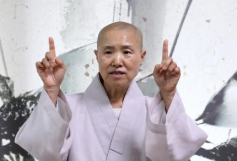   흑백요리사2 선재스님 비빔밥 열풍! 칠순 나이 무색한 동안 미모와 이창섭과의 반전 인연