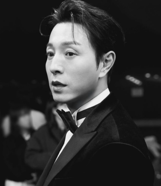   배우 정성일 이혼 후 전한 덤덤한 새해 인사와 근황