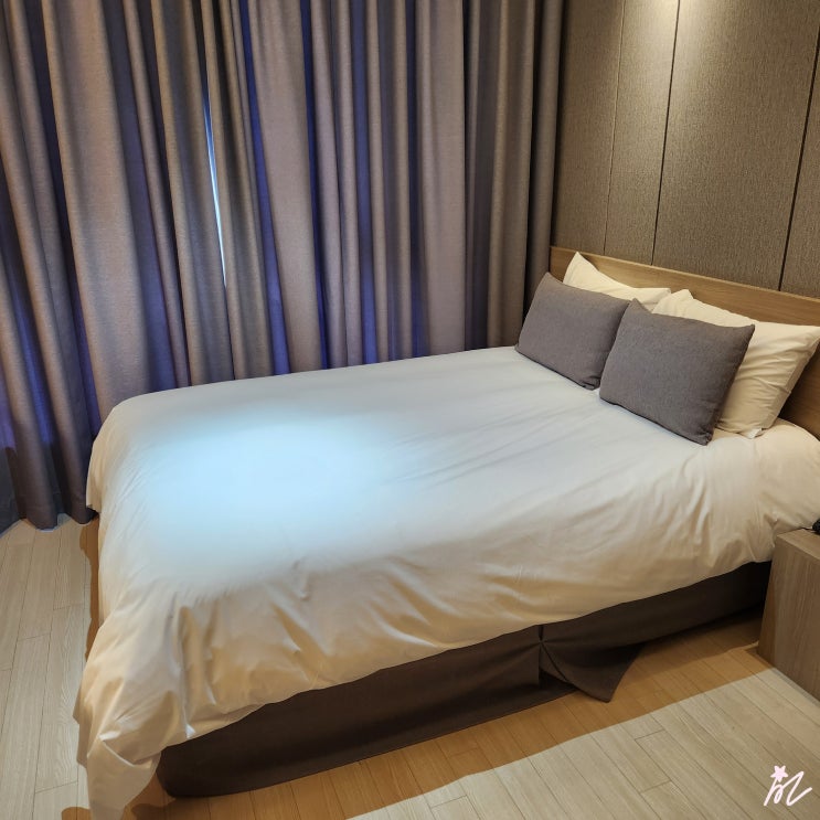  광주 유탑 부티크 호텔&레지던스 디럭스 더블룸 내돈내산 숙박 후기 - 전라도 광주 상무지구