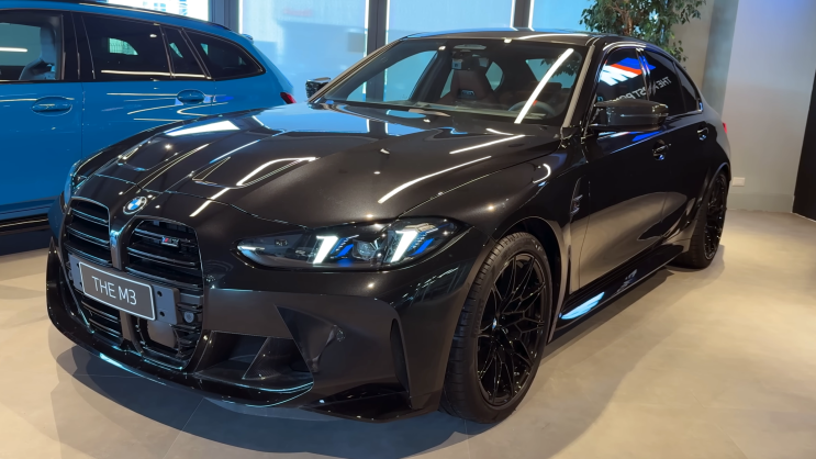  "3시리즈, 5시리즈 흔하다면!" BMW M3 컴페티션 2026년형 어때?