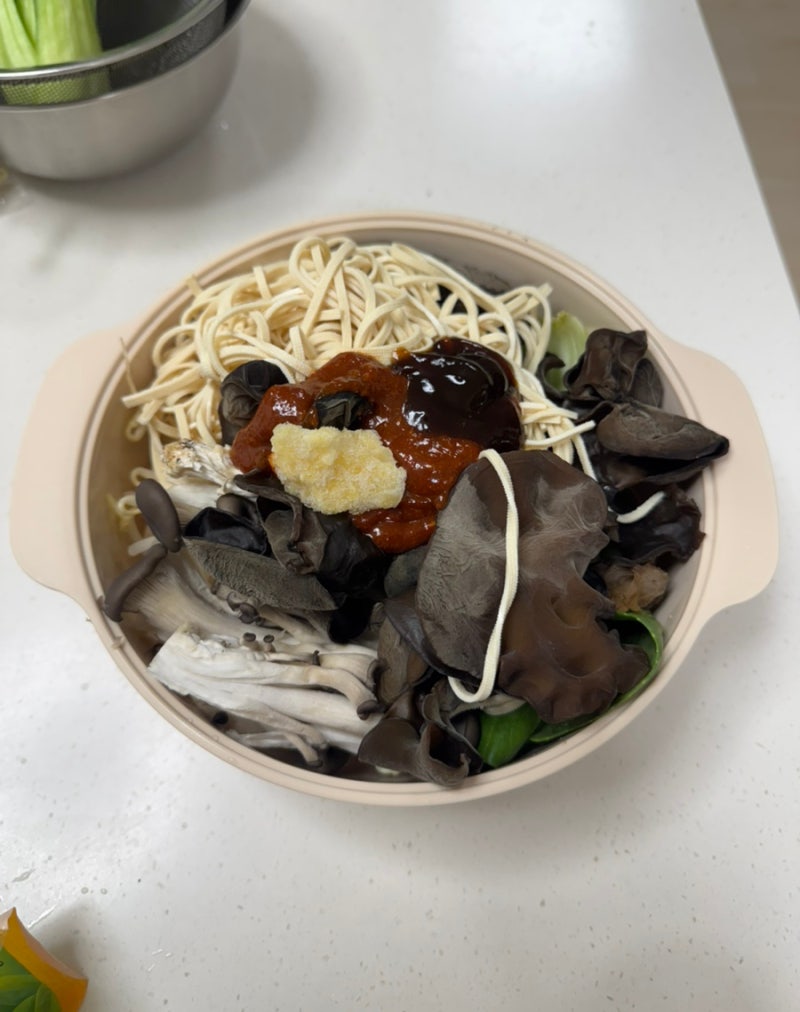 비비드키친 저당 마라 소스 활용한 다이어트 마라샹궈 만들기