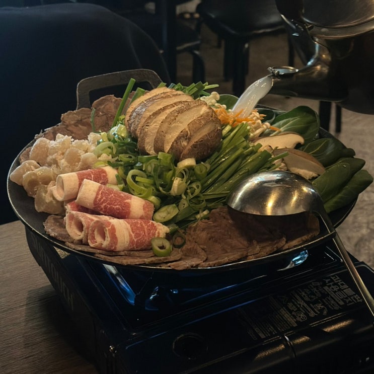  안주가 다 맛있었던 아늑한 분위기의 분당 요리주점 맛집 육회한시간 서현본점 스지전골 감자채전 리뷰.