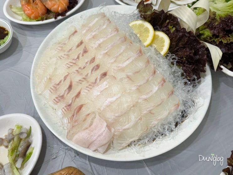  네스트호텔 주변 맛집 도보이동 가능한 횟집 스끼다시 푸짐한 어부네 내돈내산