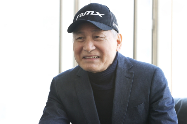 “국민배우 안성기 별세…혈액암 끝에 멈춘 한국 영화의 한 시대”