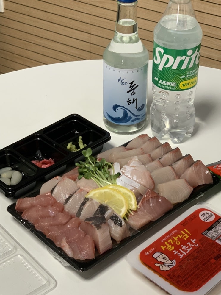  속초 중앙시장 회포장 맛집｜새해 카운트다운에 딱이었던 방어회 포장 후기