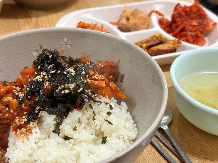  [춘천 근본 분식] 춘천교대생의 찐 소울푸드! 엄마 손맛 그리울 땐 '김밥세상'으로 등교 완료 