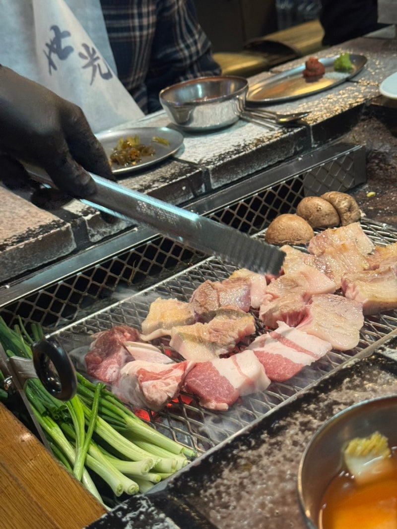 을지로 산청숯불가든 마감전까지 웨이팅하다 입장