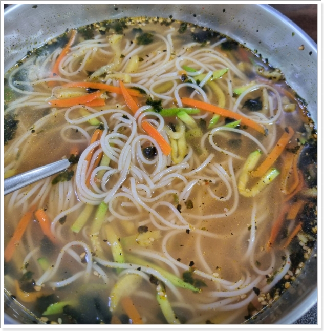  생활의달인 시흥 잔치국수 달인 은둔식달 국수집 위치 예약