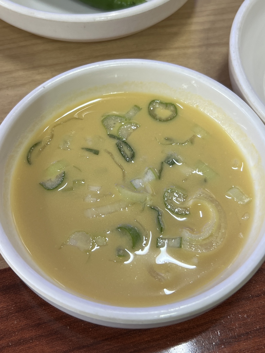 왕꼬리곰탕 사진 4
