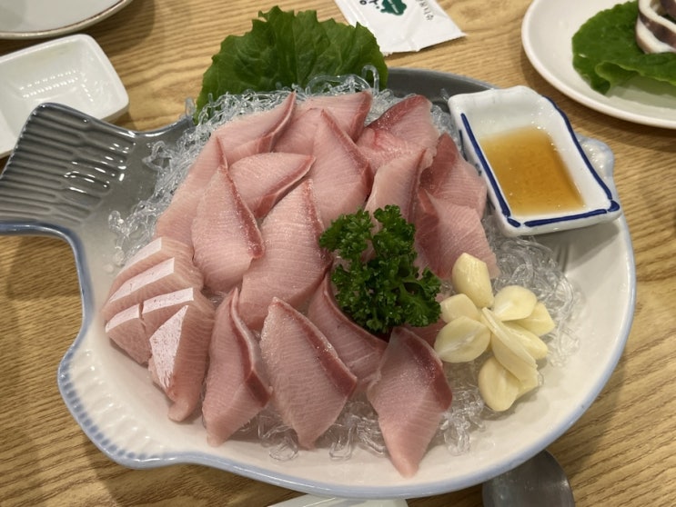  [부산어시장] 등촌역 조용한 횟집 가격대비 구성 일품