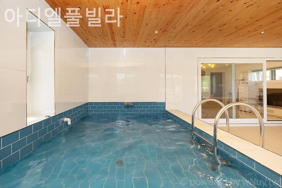 아디엘풀빌라 사진 2