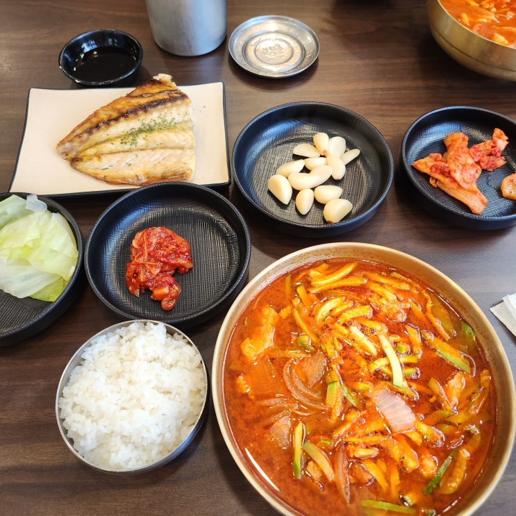  내돈내산 [광주 서석동] 애호가 - 애호박 찌개에 고등어구이 추천 조선대 맛집 후기