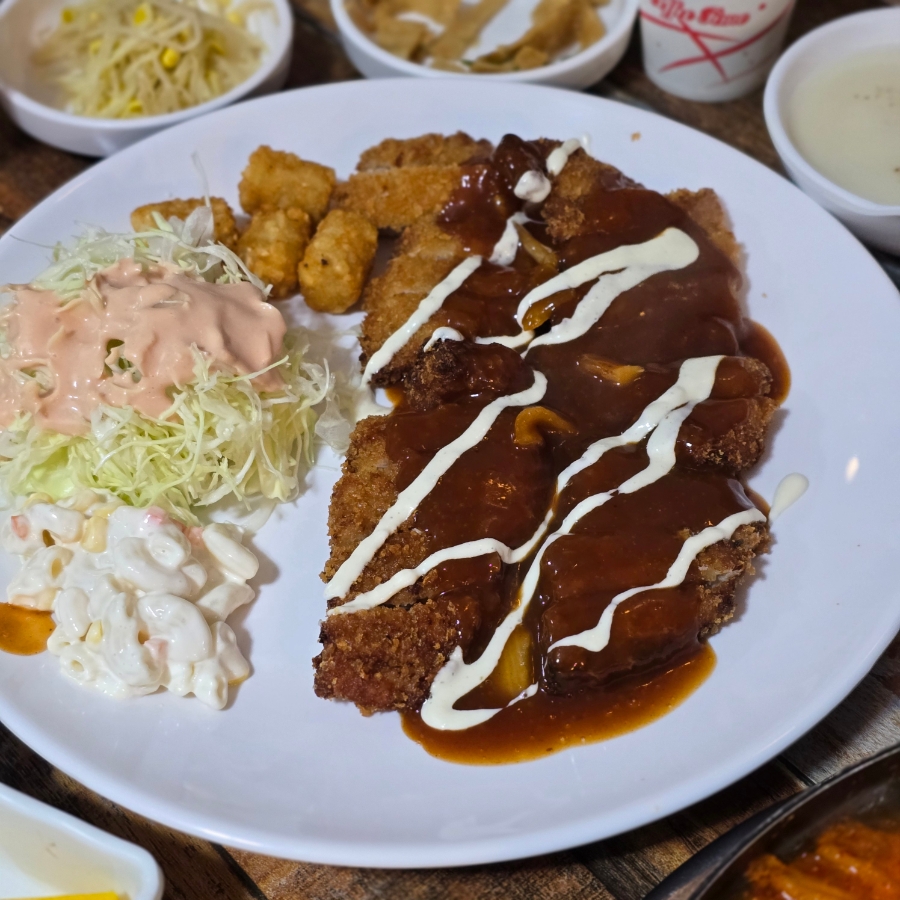 어수정수제돈가스&의정부부대찌개 사진 5