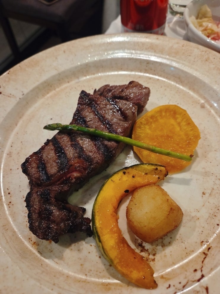  창원 용호동 맛집 쿠버스그릴 후기 블루리본 14년 받은 곳 스테이크 코스 먹어봄