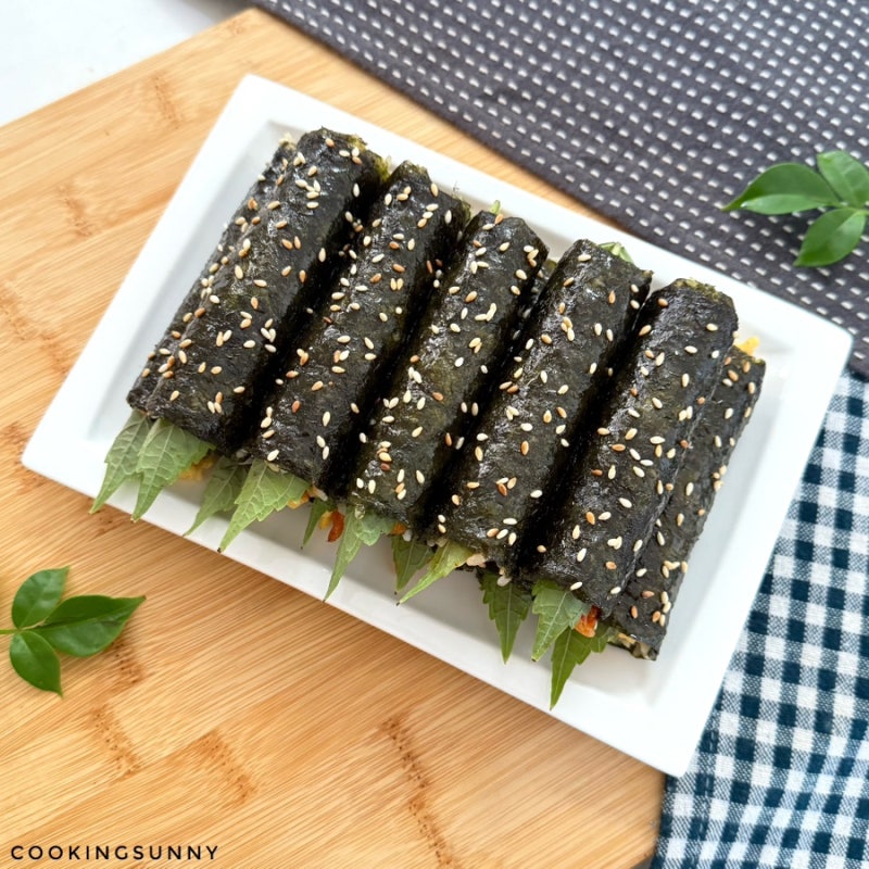 딱 3가지 재료만 넣어도 감칠맛 가득 정말 맛있는 초간단 김치 계란 꼬마김밥 만들기 간단한....