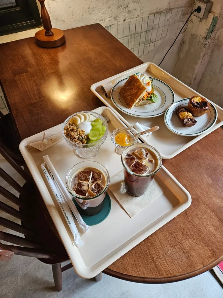  시흥 브런치 디저트 북카페 맛집 어흥당