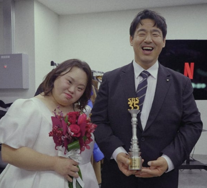   한지민 언니 정은혜 부부의 감동적인 홀로서기! 결혼 8개월 만에 카페 창업 대박 사건