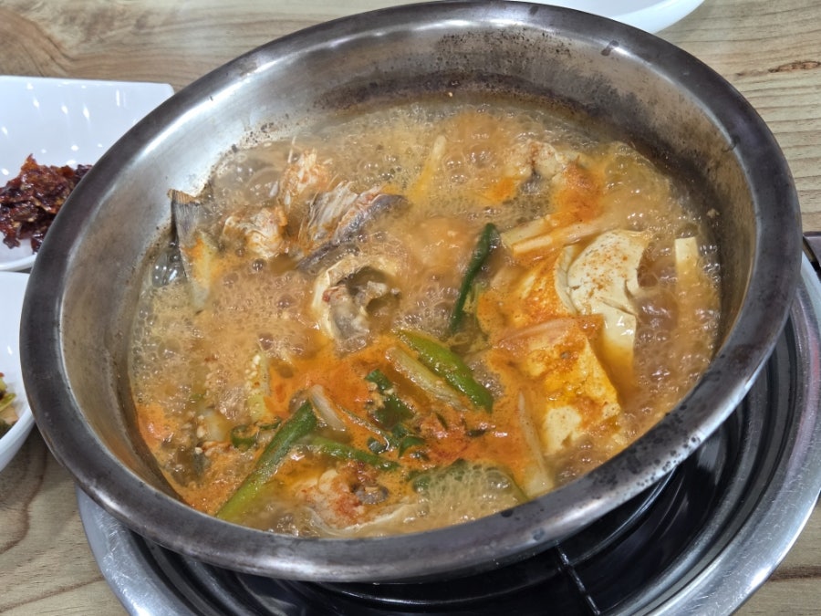 얼큰양푼이동태찌개 사진 4