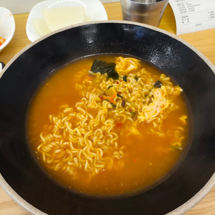  노량진 혼밥 분식집 추천｜24시간 가능한 김밥·라면 조합, 라밥 노량진 2호점 솔직 후기