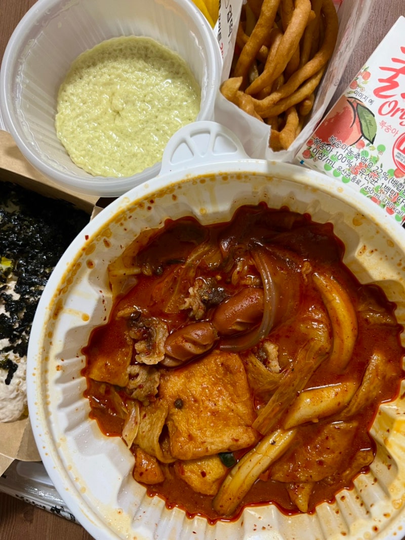 동대문엽기떡볶이 마라엽떡 착한맛 맵기 칼로리 꿀조합 사이드 추천까지
