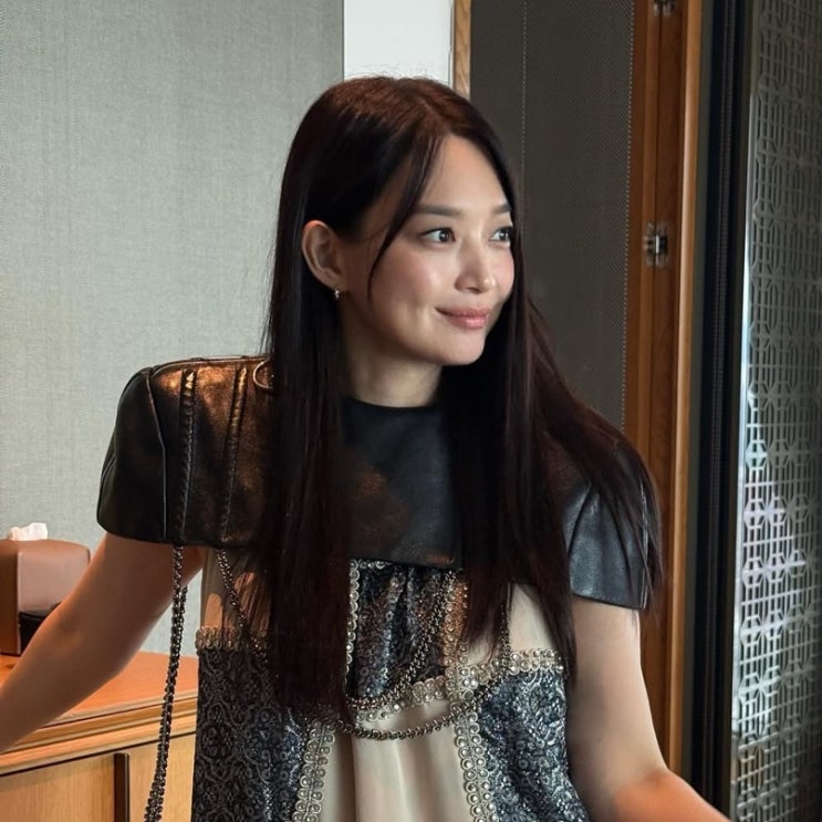  신민아 긴생머리 스타일 분석 ! 여자 긴머리 레이어드컷의 정석