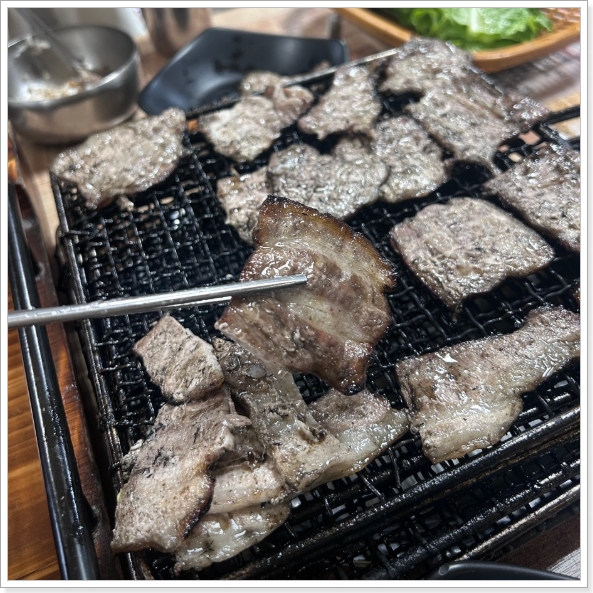  오늘N 무안 짚불구이 삼겹살 볏짚 칠게장 50초 할매식당 3대째 75년 노포 고기집 식당 위치